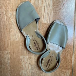 Handmade Tan Leather Avarcas / Menorquinas Sandals - Size 8.5/39
